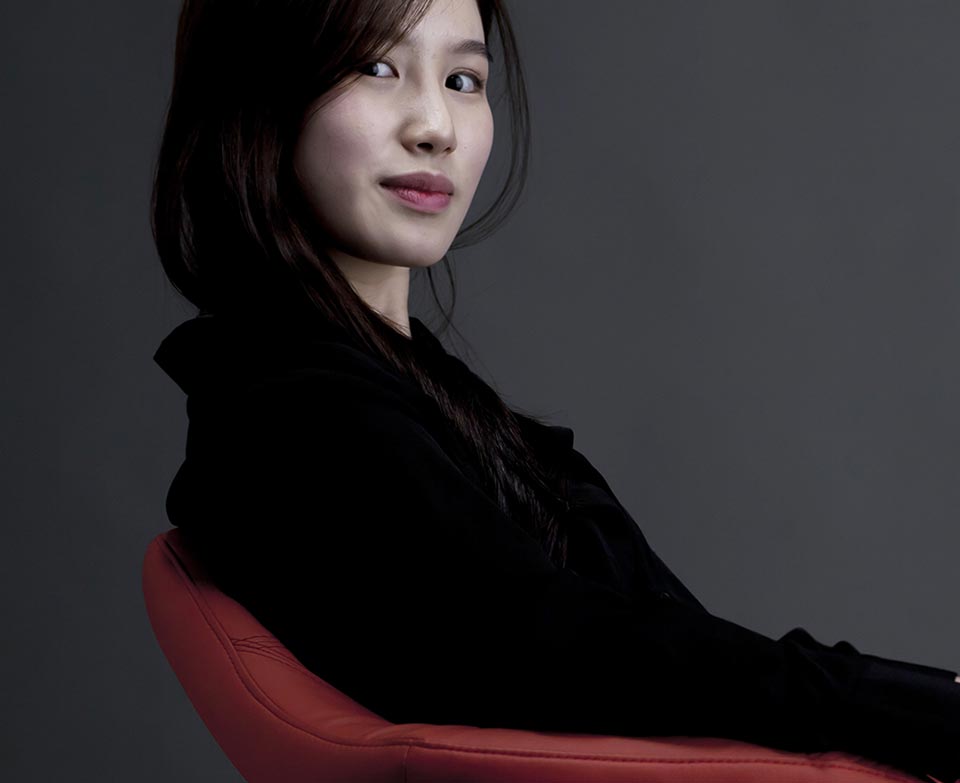 stylist-singlepost-asianwoman2 stylist-singlepost-asianwoman2